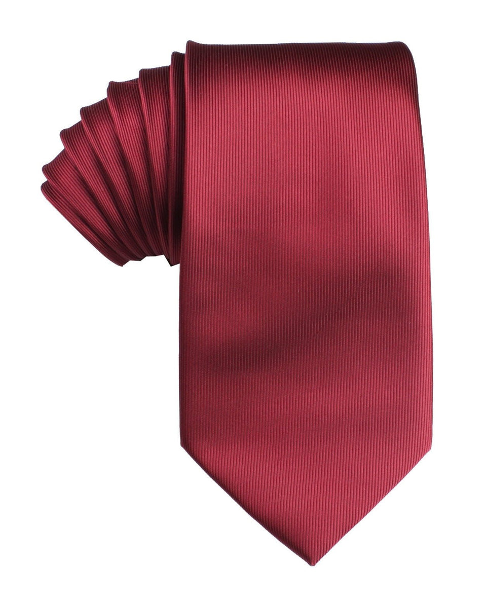 maroon necktie