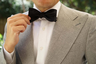 How to Tie a Bow Tie Knot