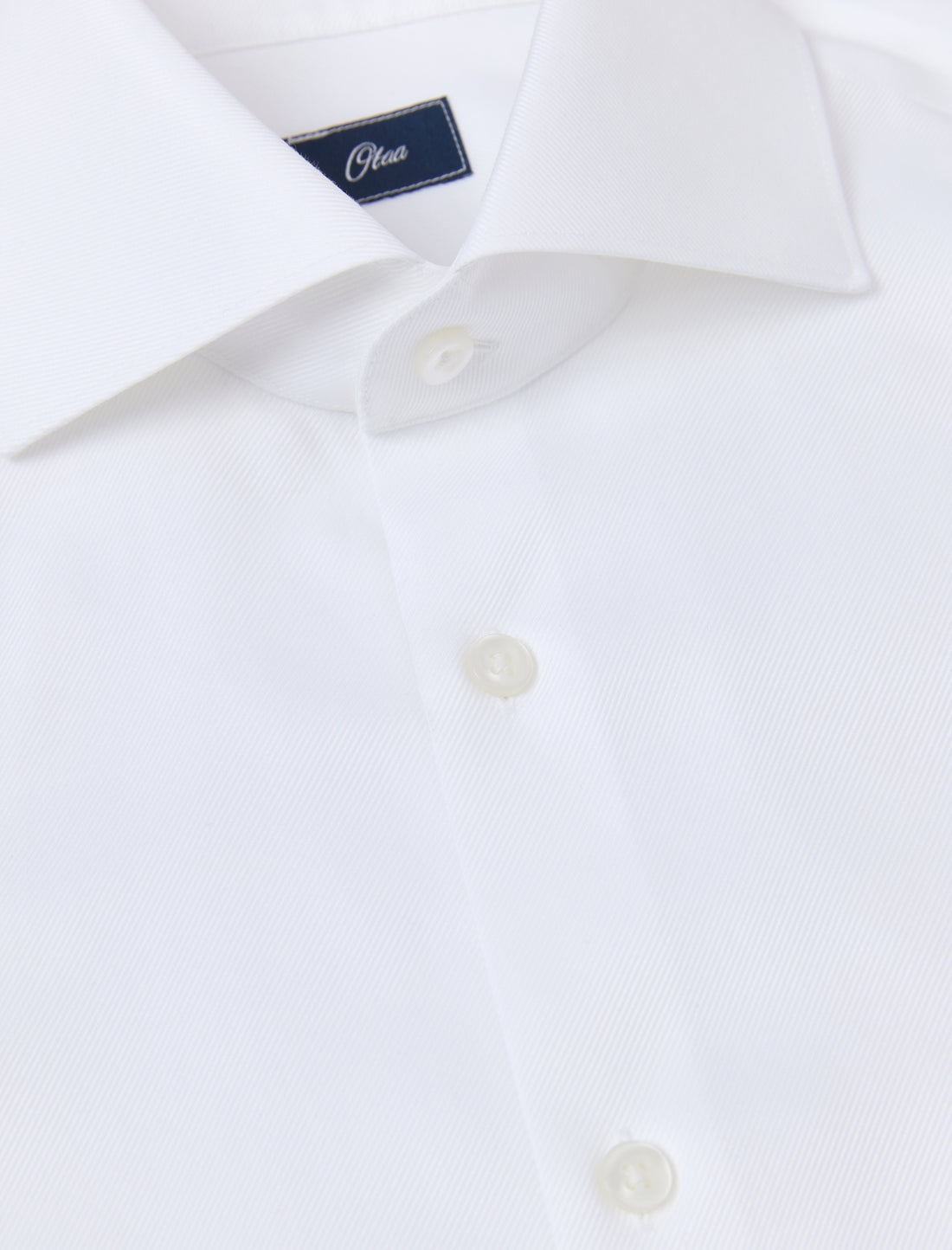 Windsor Royal White Non-Iron Dobby Shirt - classic fit white shirt detail - OTAA