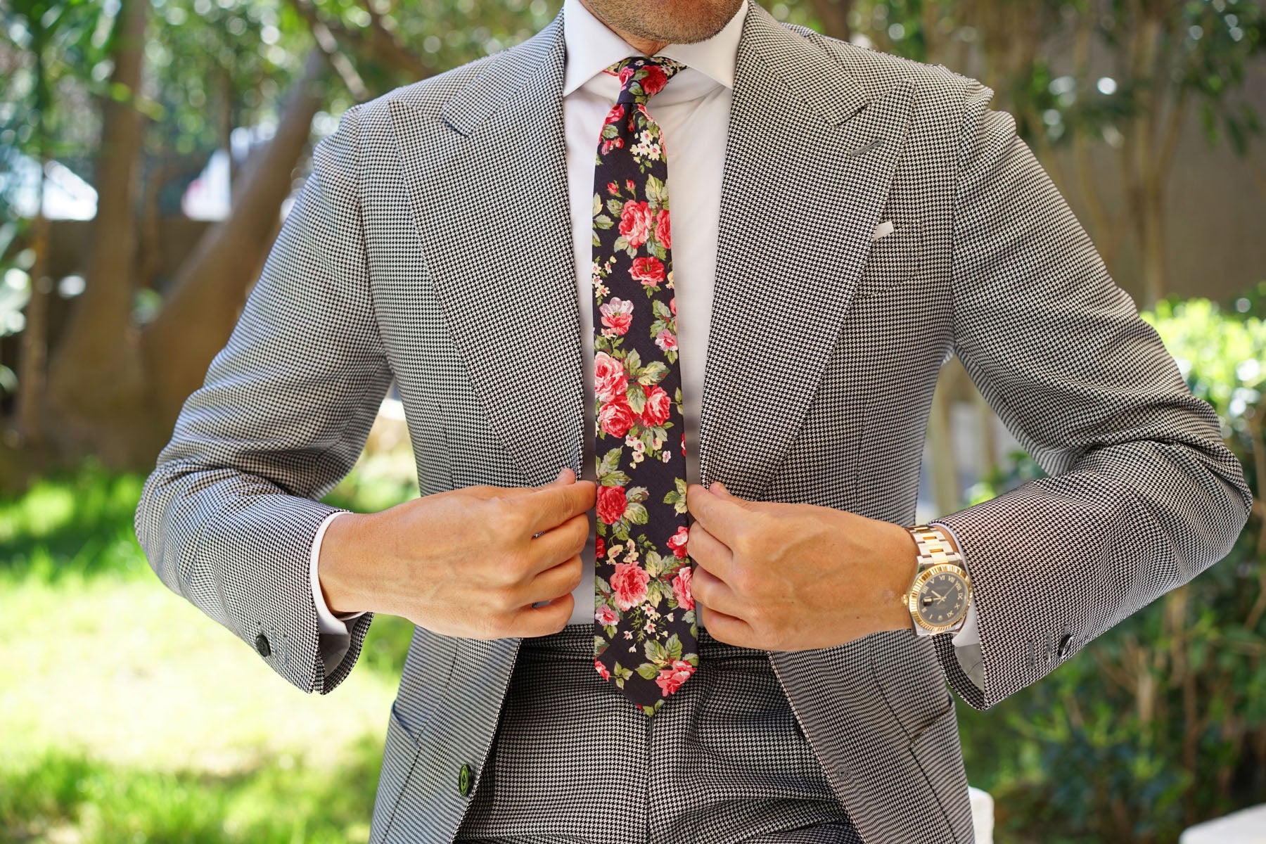 mens tie with roses