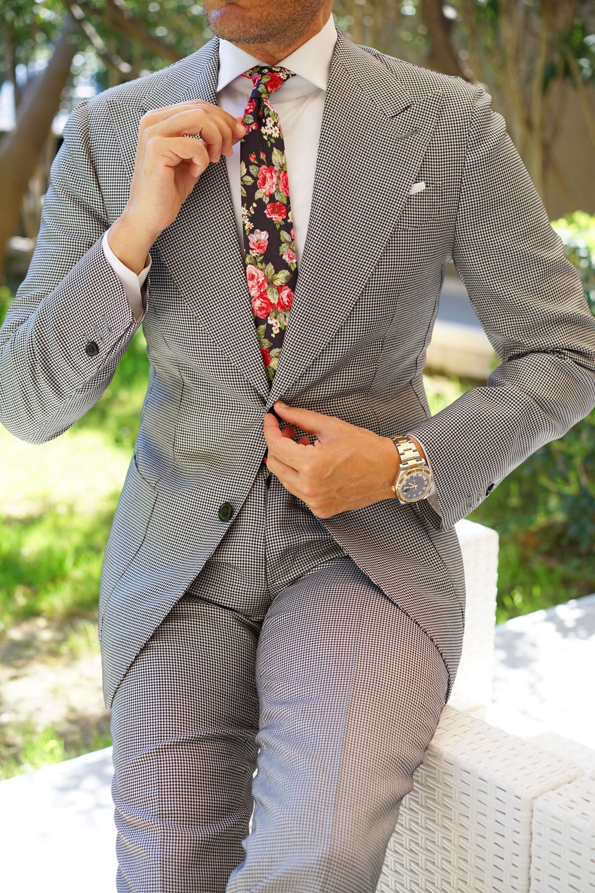 mens tie with roses