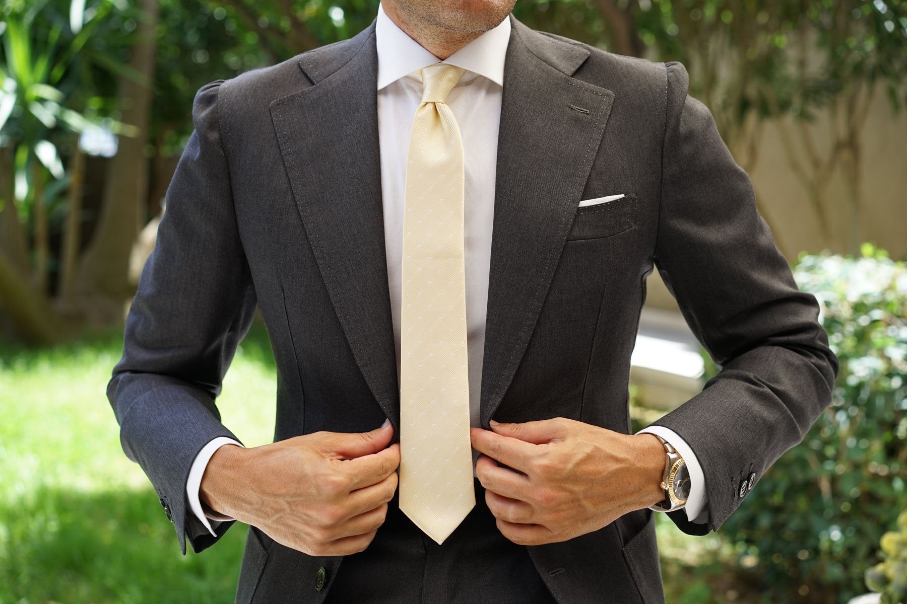 Black Suit Champagne Tie Black Suit Champagne Tie